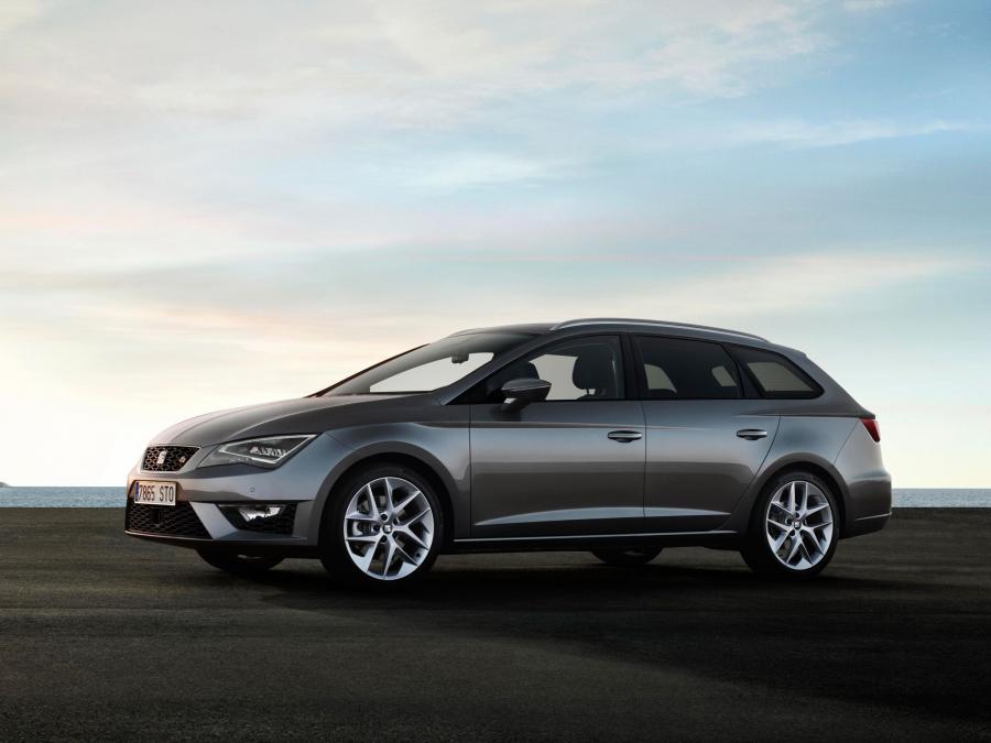  Seat Leon ST FR 2013 года  (фото 3 из 18)
